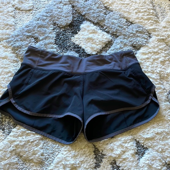 lululemon speed shorts - Picture 2 of 4